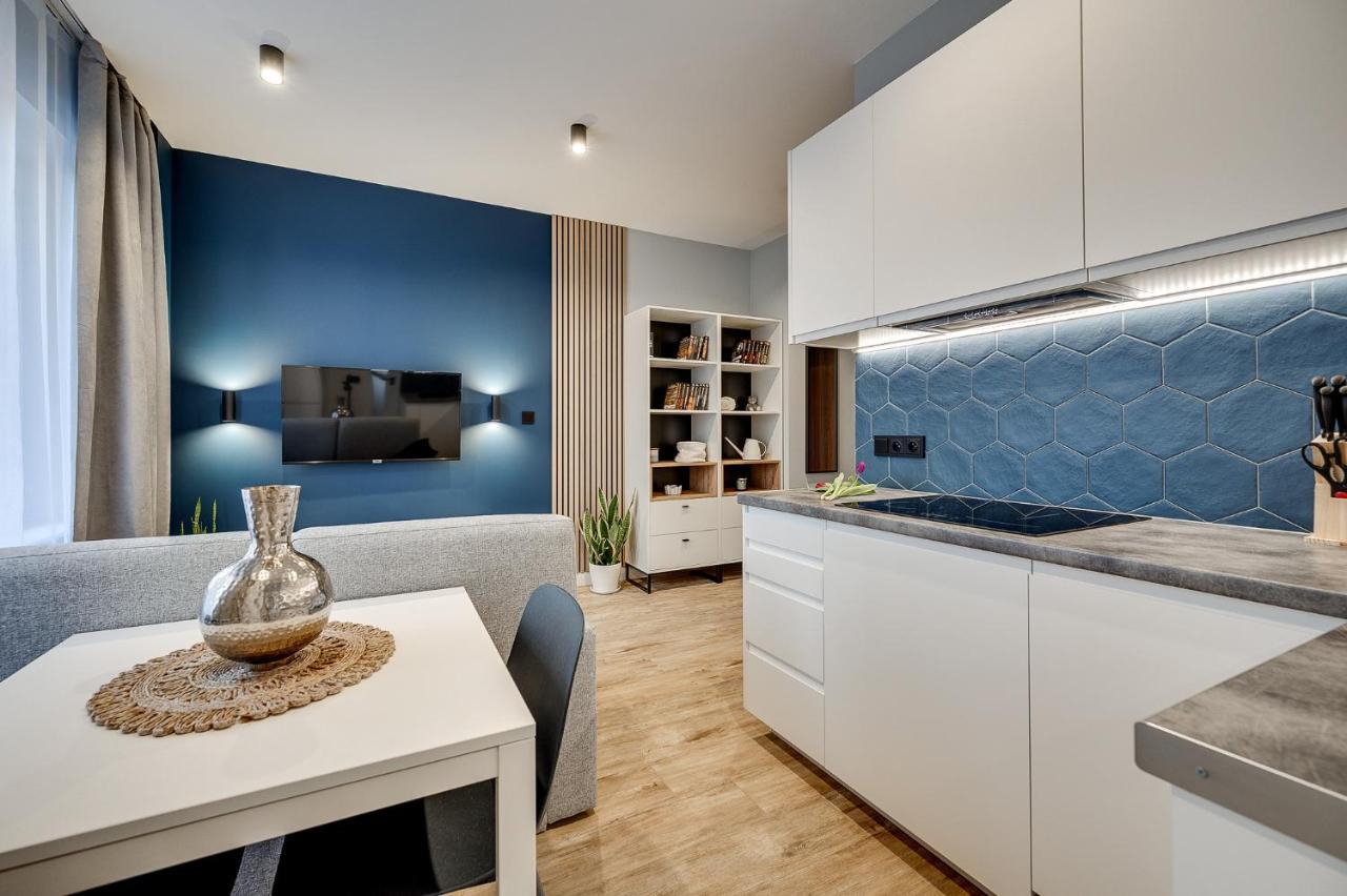 Ferienwohnung The M O D E R N C I T Y Spot Kattowitz Exterior foto
